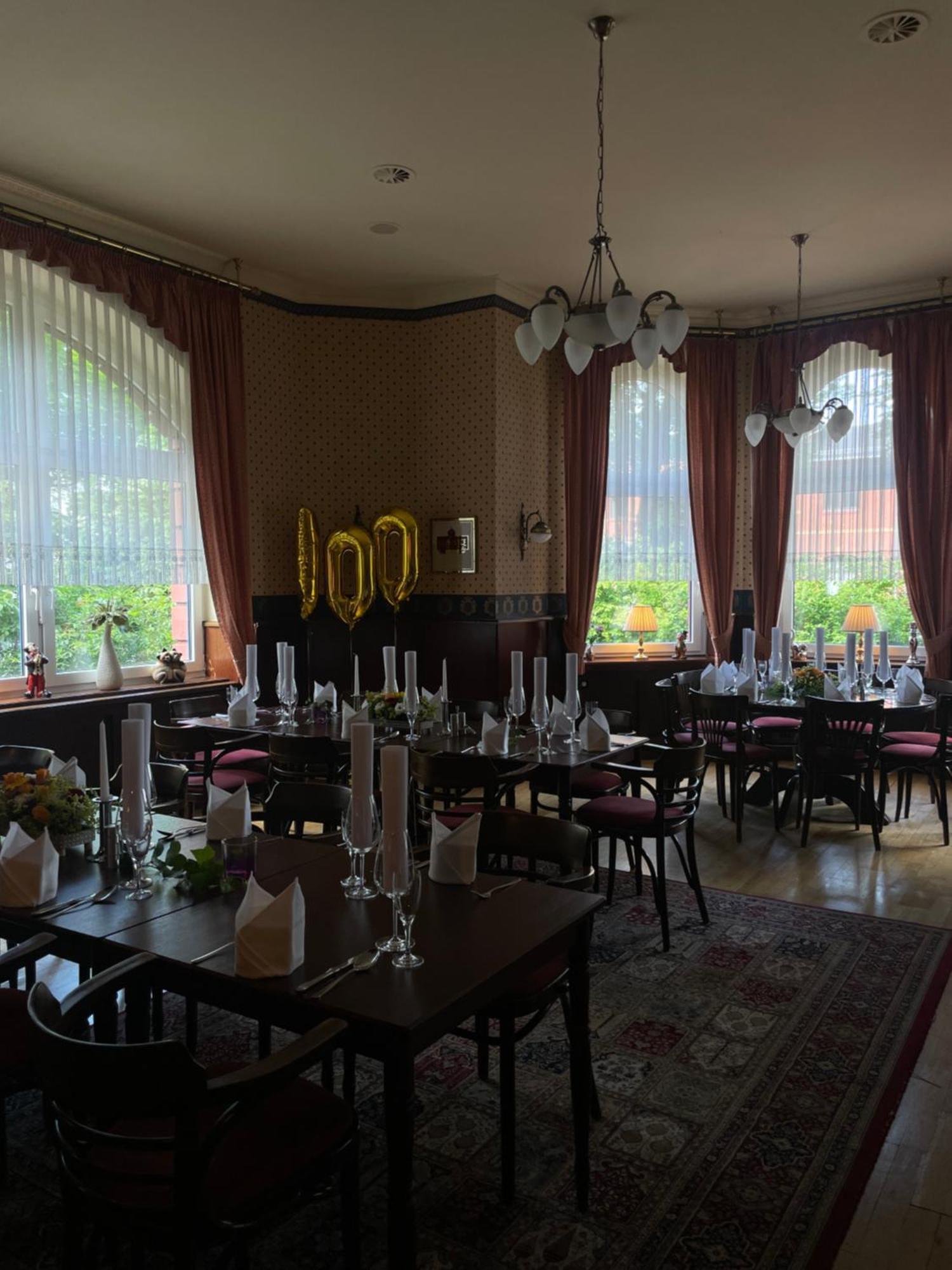 Hotel Krone アルンシュタット エクステリア 写真