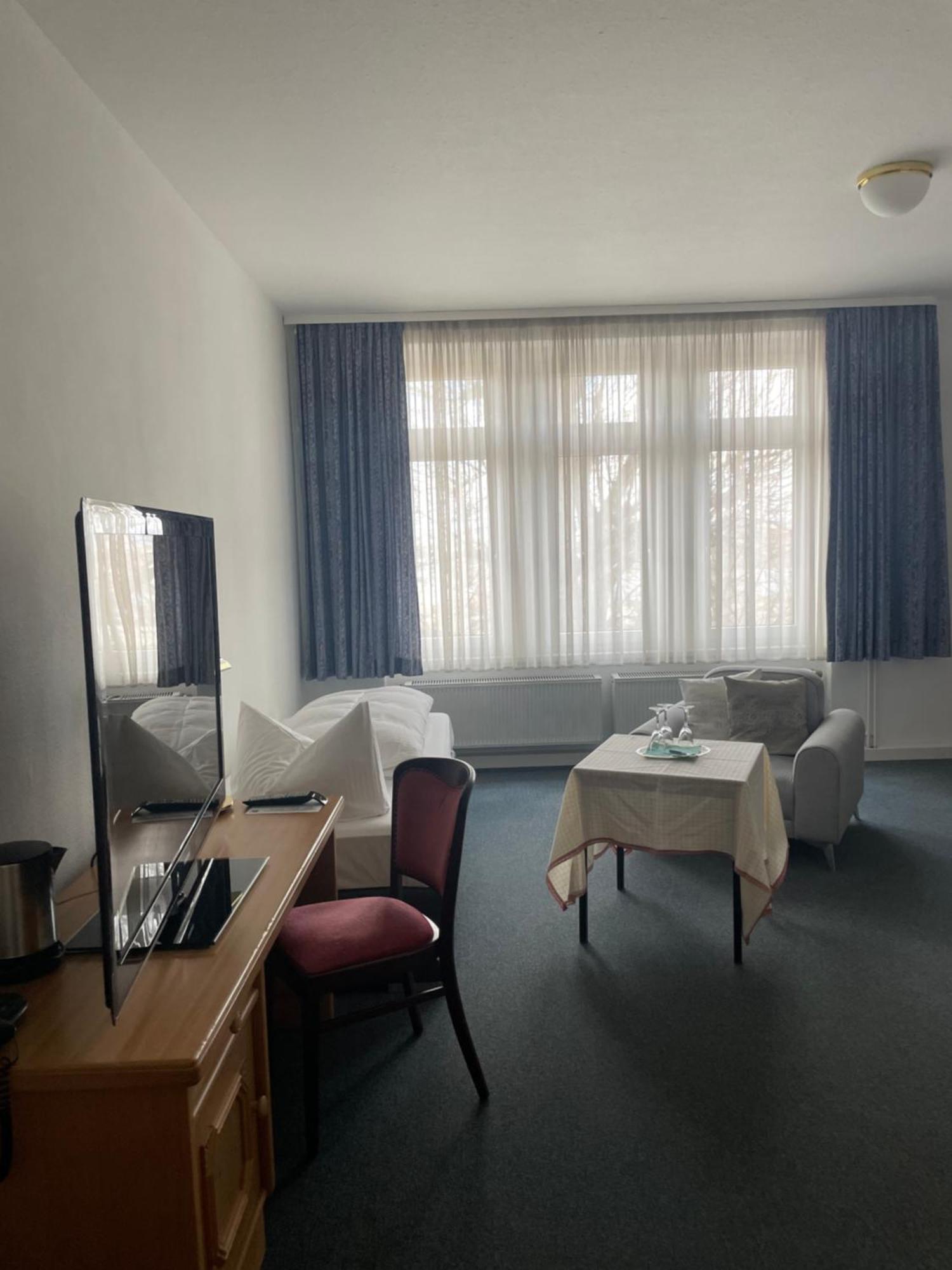 Hotel Krone アルンシュタット 部屋 写真