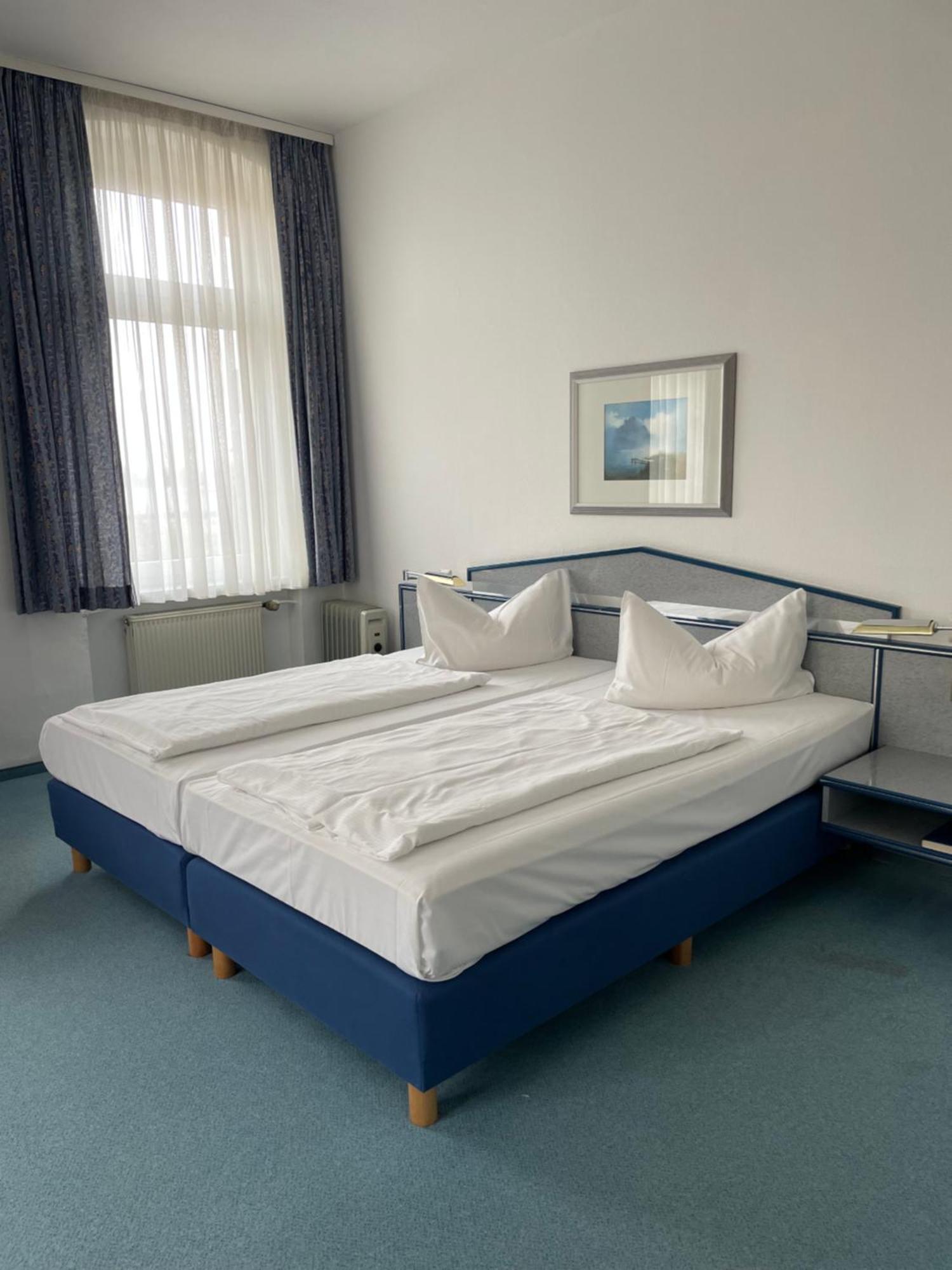 Hotel Krone アルンシュタット エクステリア 写真