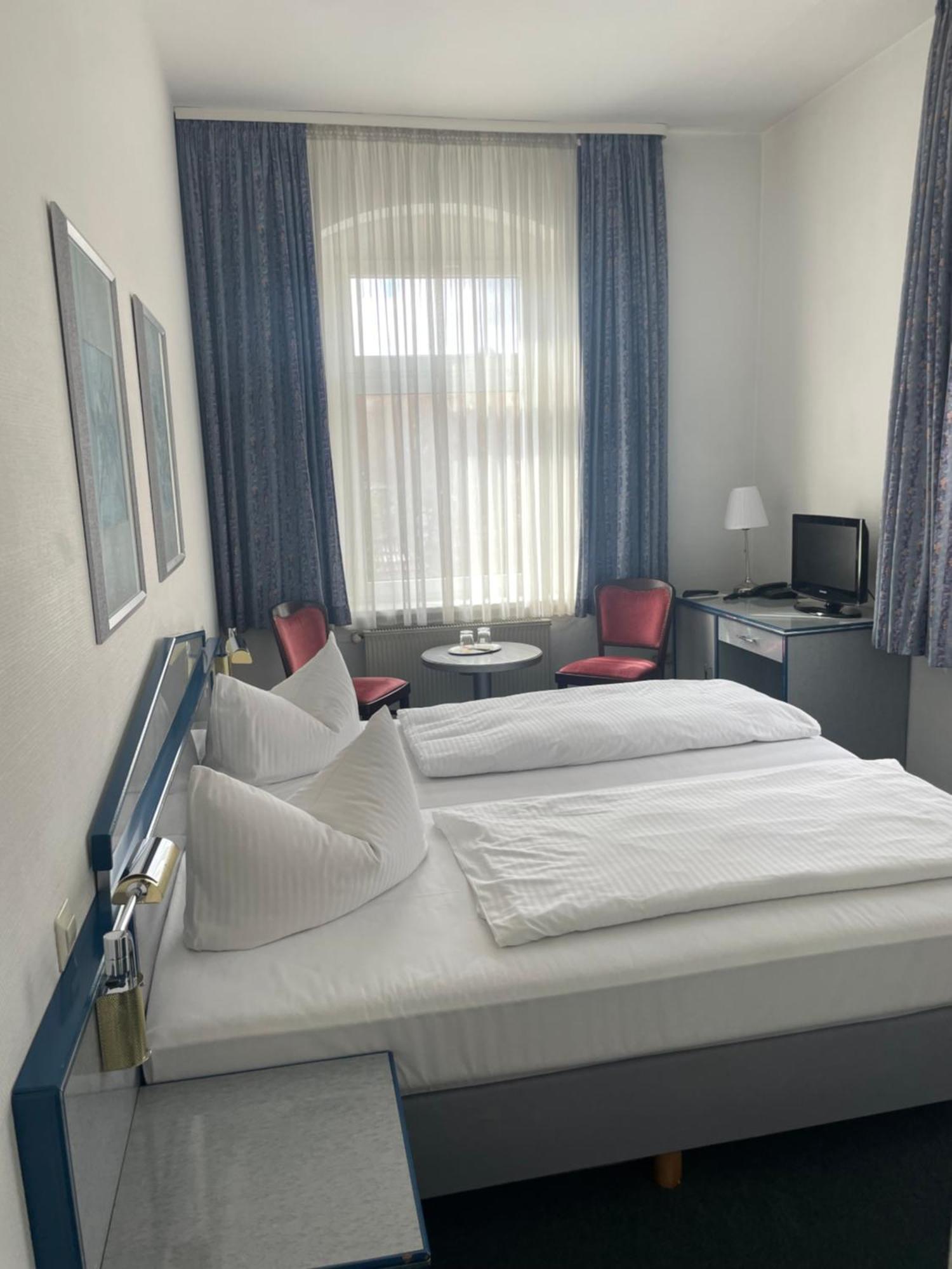 Hotel Krone アルンシュタット 部屋 写真